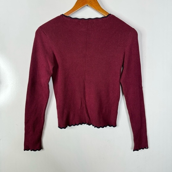 Mousy Maroon Ribbed Cropped Scalloped Edge Sweater - Picture 2 of 4
